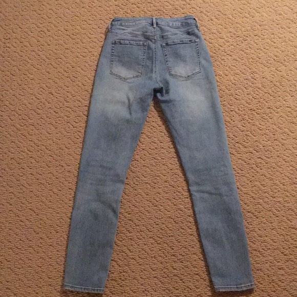 Pacsun jeans with patched knees - Picture 2 of 2